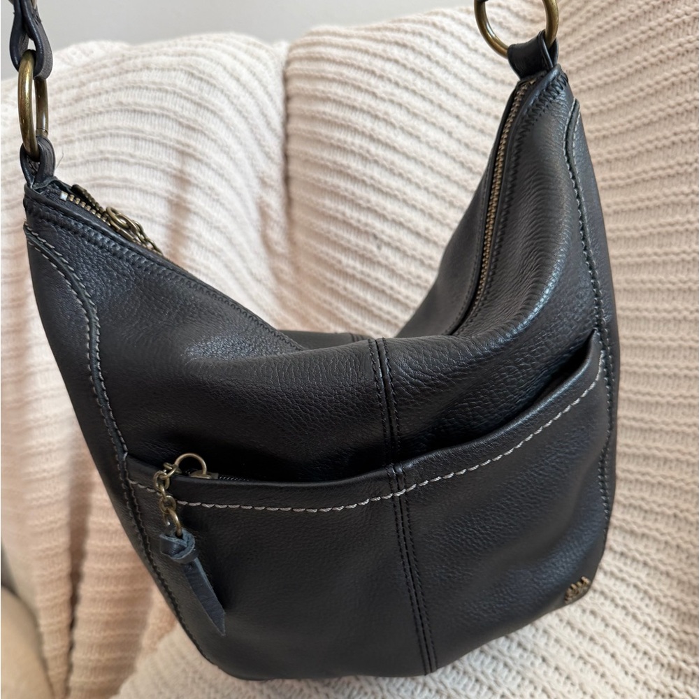 Classic The Sak Iris Black Soft Pebbled Leather Everyday Shoulder Bag